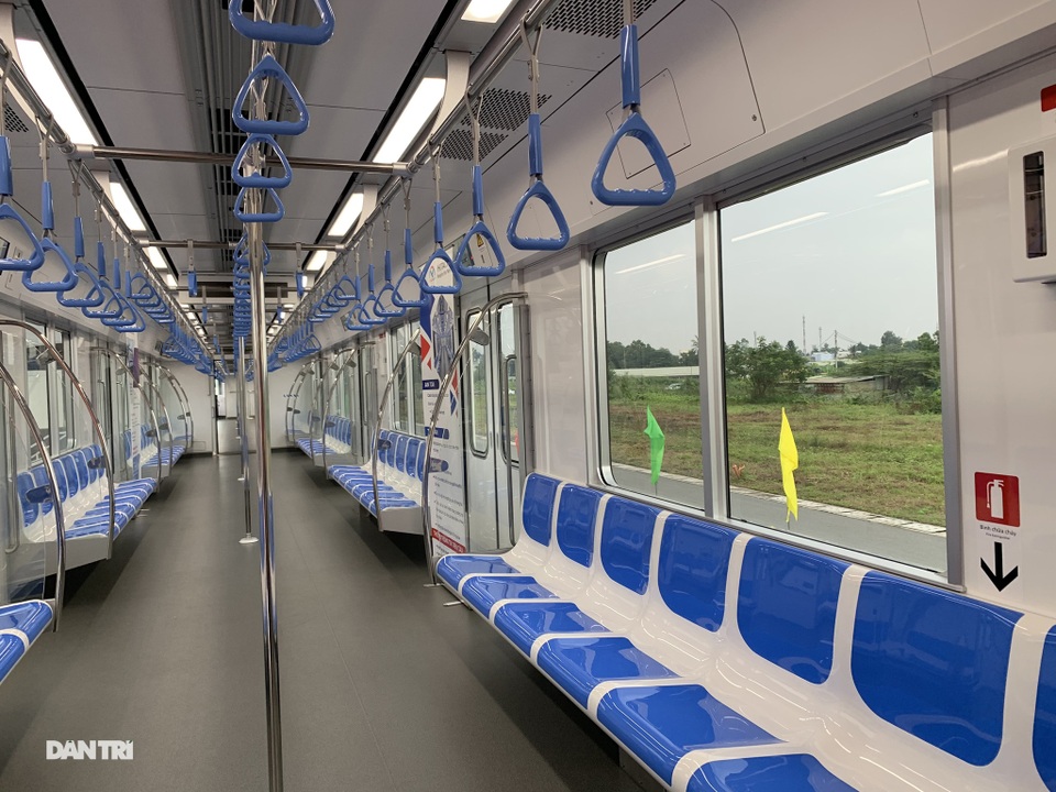 Soi thông số chi tiết đoàn tàu Metro số 1 vừa nhập về Sài Gòn - 6 Soi thông số chi tiết đoàn tàu Metro số 1 vừa nhập về Sài Gòn - 6