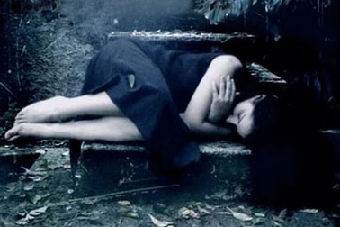 Nước mắt của cô gái trẻ phiên tòa cuối năm