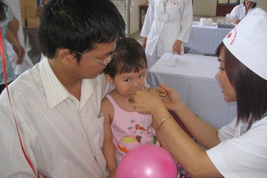 Mẹ, con: Vi chất nào cũng thiếu!