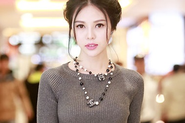 Trà Giang khoe vóc dáng nuột nà không tì vết