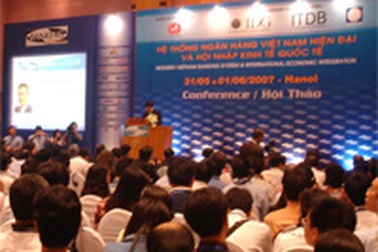 Ứng dụng IT trong ngành ngân hàng vẫn chậm