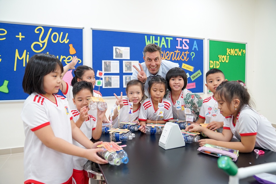 Cơ hội nhận ưu đãi 25% học phí suốt 5 năm từ Royal School - 3 Cơ hội nhận ưu đãi 25% học phí suốt 5 năm từ Royal School - 3
