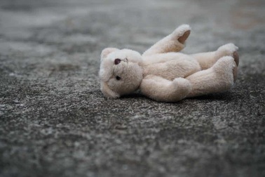 Ôm con tự tử - yêu thương đứt ruột hay sự liều lĩnh nhẫn tâm?