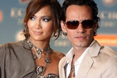 J.Lo bảo vệ cuộc hôn nhân lần thứ 3