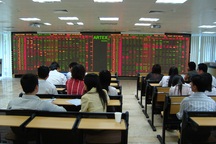 VN-Index "bay" 12 điểm do đàm phán TPP bế tắc