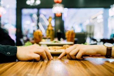 Phụ nữ yêu kiểu này khác gì đẩy đàn ông đi