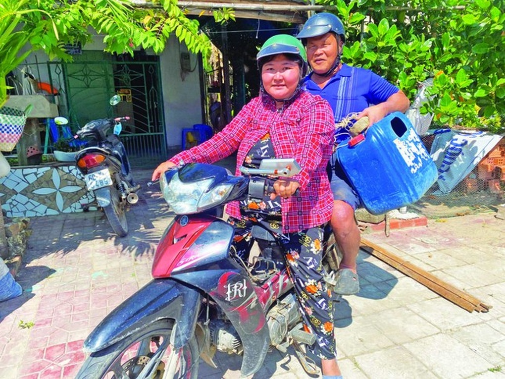 Chuyện ly kì về Rái cá mù ở biển Tây Nam - 2 Chuyện ly kì về Rái cá mù ở biển Tây Nam - 2