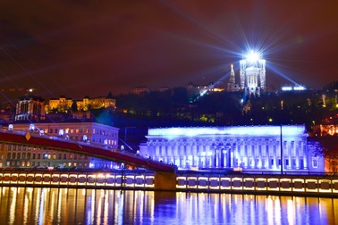 “Thành phố ánh sáng” Lyon qua ống kính DHS Việt