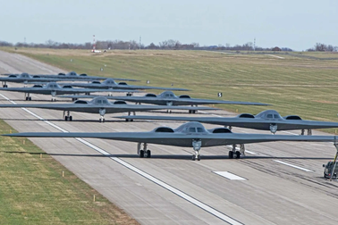 Mỹ huy động 40% phi đội bóng ma bầu trời B-2 tập trận "Voi đi bộ"