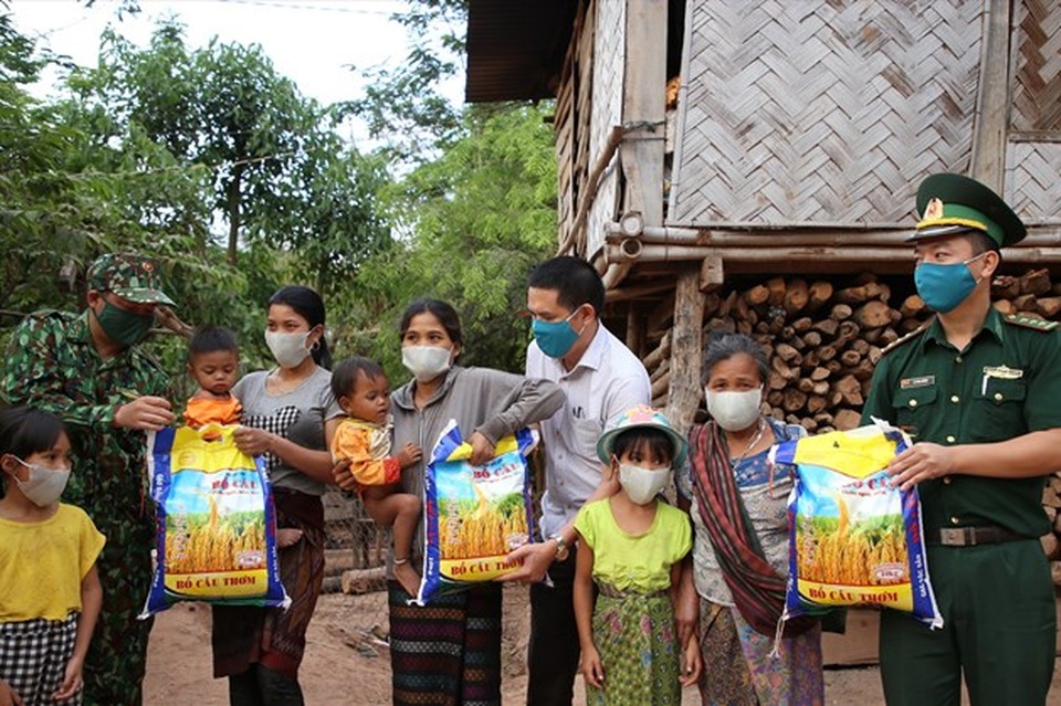 Hỗ trợ gạo cho người dân Vân Kiều, Pa Kô gặp khó khăn do dịch Covid-19 - 5
