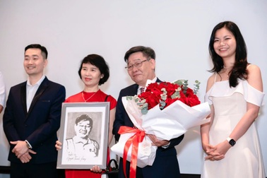 Người thầy được gọi là huyền thoại về hưu: “Tay không” bắt giải… Olympic