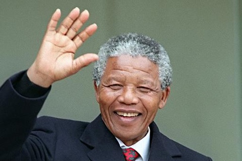 Cựu Tổng thống Nam Phi Nelson Mandela qua đời
