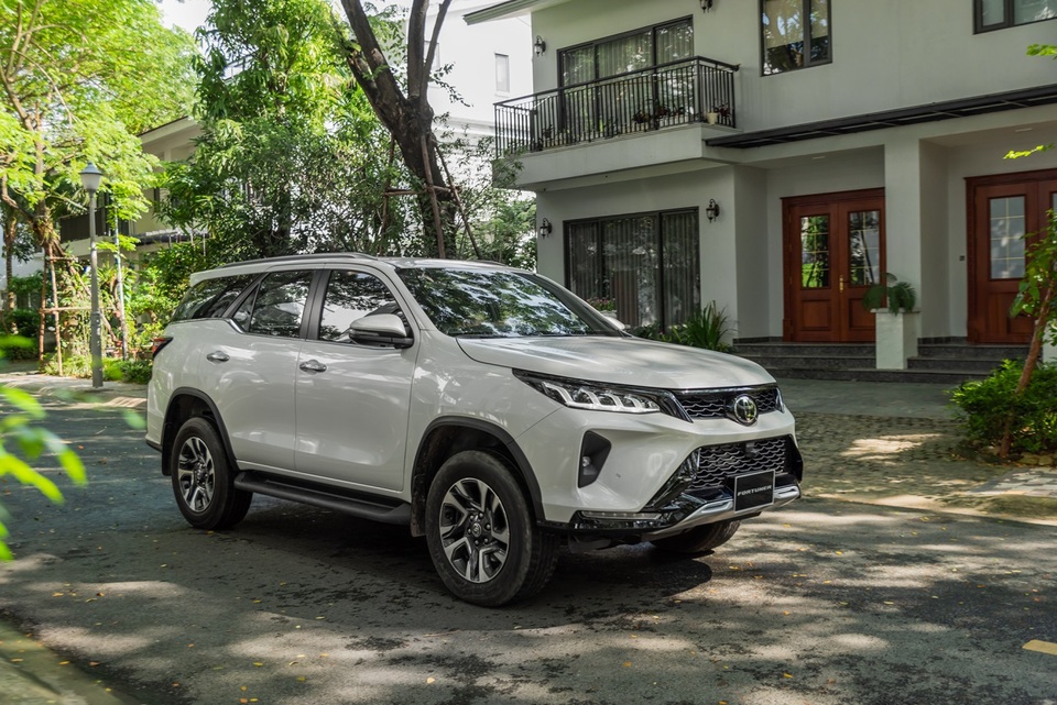 Fortuner 2020 giúp Toyota củng cố vị thế trong phân khúc SUV - 1