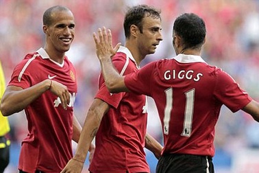 Berbatov tỏa sáng, MU đánh bại Celtic