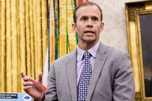 Quan chức Mỹ bị điều tra vì nghi dùng xe công vào việc riêng