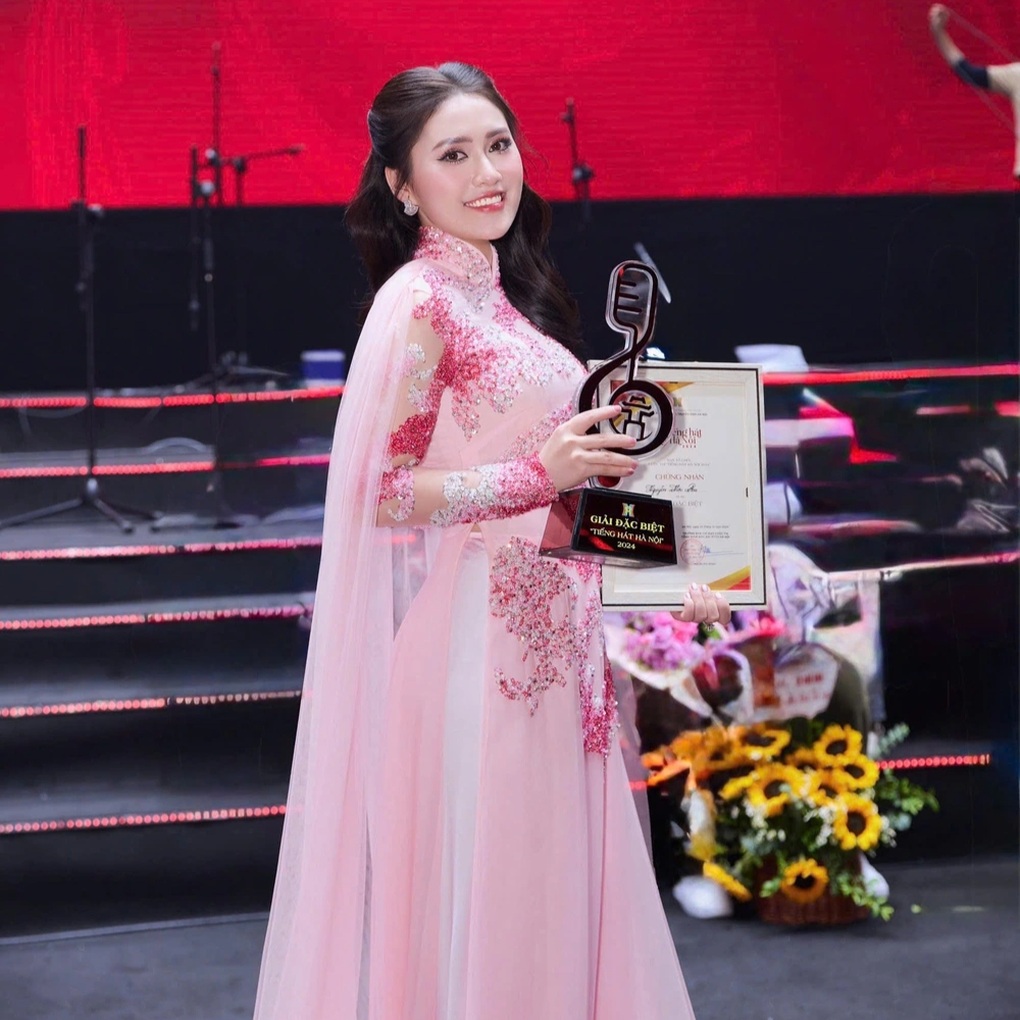 Ca sĩ giành giải cao nhất Tiếng hát Hà Nội 2024 nói lý do chưa bứt phá - 1 Ca sĩ giành giải cao nhất Tiếng hát Hà Nội 2024 nói lý do chưa bứt phá - 1