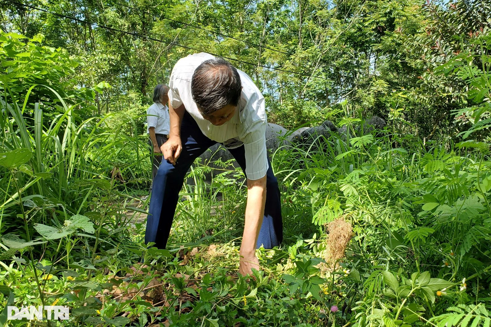 Kỳ lạ dòng lệ của voi đá ở kinh đô Vạn Lại - Yên Trường - 10 Kỳ lạ dòng lệ của voi đá ở kinh đô Vạn Lại - Yên Trường - 10