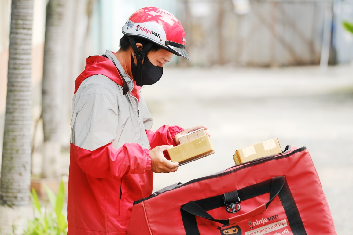 Hậu vượt dịch thành công, Ninja Van Giao thông suốt, nhận vẹn nguyên - 1 Hậu vượt dịch thành công, Ninja Van Giao thông suốt, nhận vẹn nguyên - 1
