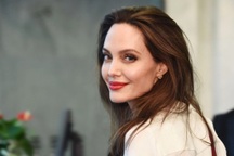 Bức tâm thư "kêu cứu" của bé gái Afghanistan gửi Angelina Jolie