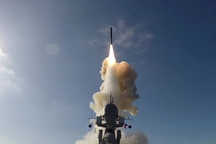 Nga tấn công dồn dập, san phẳng loạt kho tên lửa Ukraine