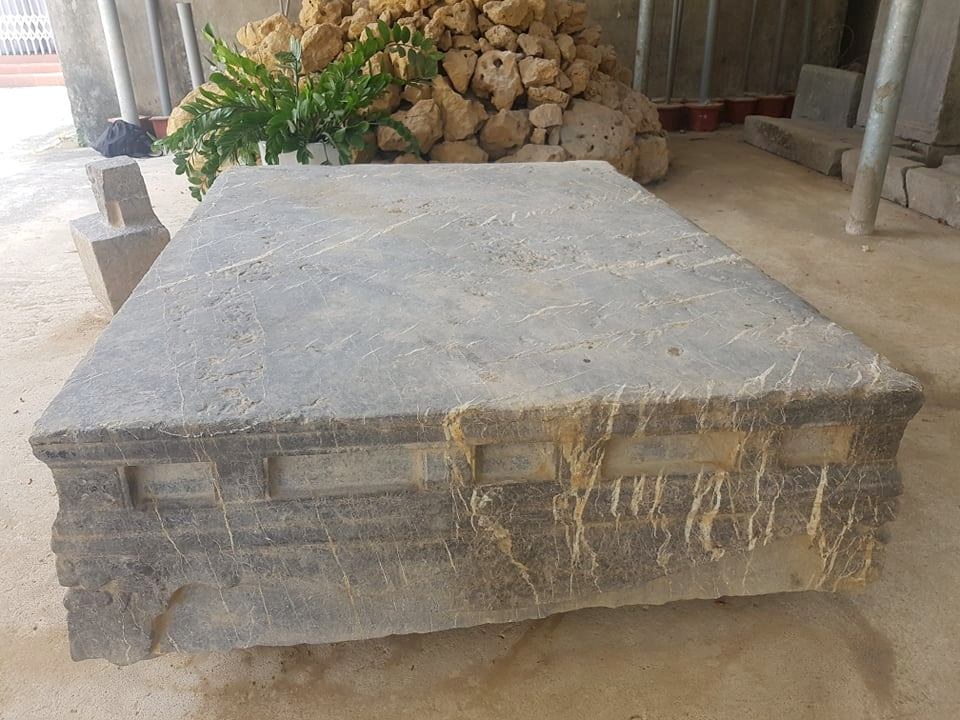Phát hiện sập đá nhiều nét giống sập đá bảo vật quốc gia ở Ninh Bình - 3 Phát hiện sập đá nhiều nét giống sập đá bảo vật quốc gia ở Ninh Bình - 3