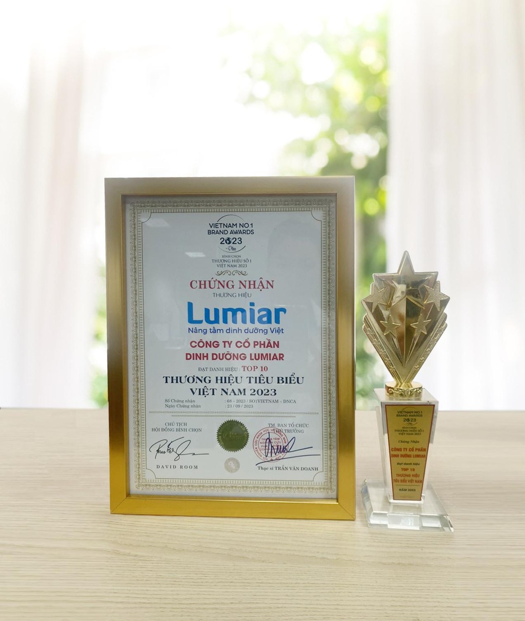 Lumiar đạt giải thưởng Thương hiệu tiêu biểu Việt Nam 2023 - 3 Lumiar đạt giải thưởng Thương hiệu tiêu biểu Việt Nam 2023 - 3