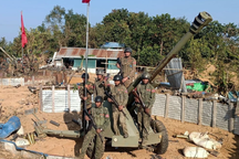 Quân nổi dậy Myanmar nói "kiểm soát hoàn toàn" thị trấn cảng