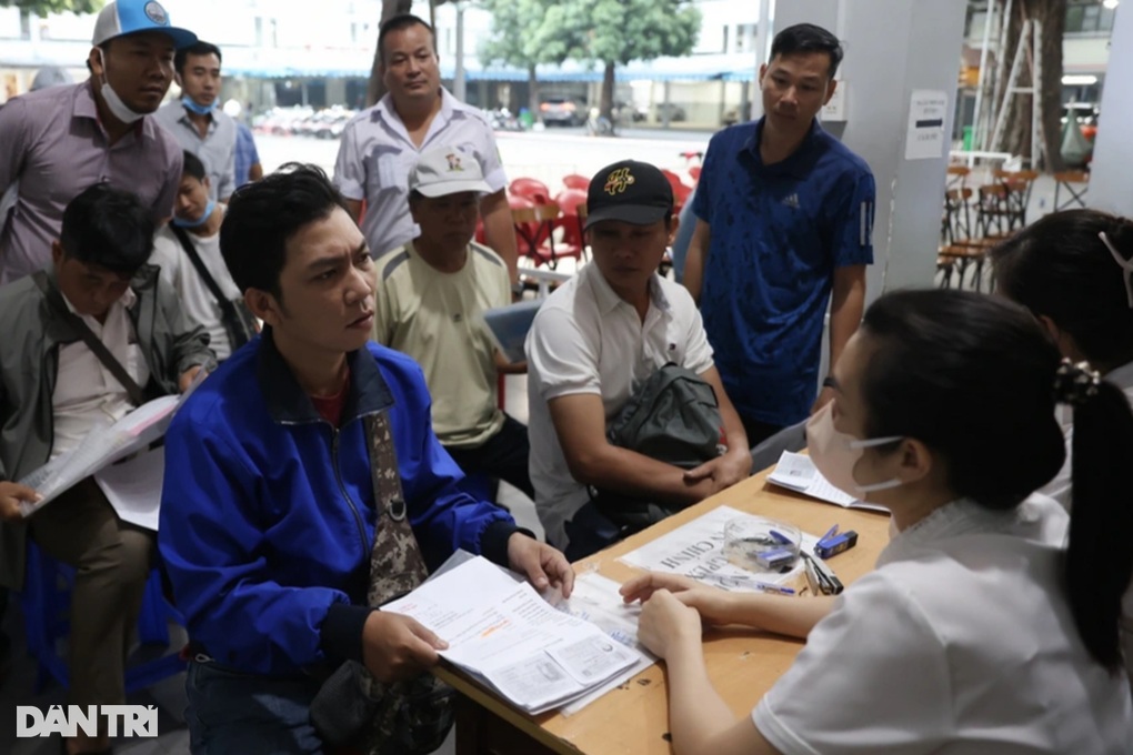 Đưa cán bộ cao cấp về xã, phường mới - 4