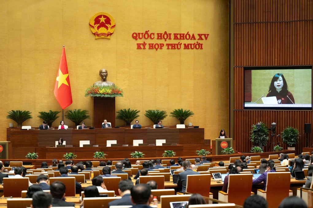 Taxele de spitalizare vor fi anulate începând cu 2030, iar ratele de rambursare a asigurărilor de sănătate vor crește încă din 2026. Miễn viện phí từ 2030, tăng mức thanh toán khám BHYT ngay năm 2026 - 2