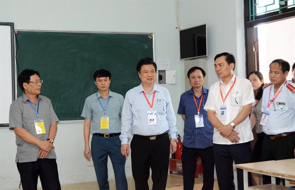 Thi tốt nghiệp THPT 2022: Không gây áp lực cho thí sinh và giám thị - 4 Thi tốt nghiệp THPT 2022: Không gây áp lực cho thí sinh và giám thị - 4