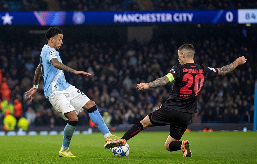 Foden cứu Man City thoát hiểm trước Leeds tại Etihad - 2