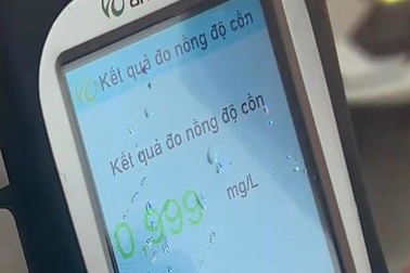 Về nhà vợ "bị ép" uống rượu, nam tài xế dính độ cồn vượt mức kịch khung