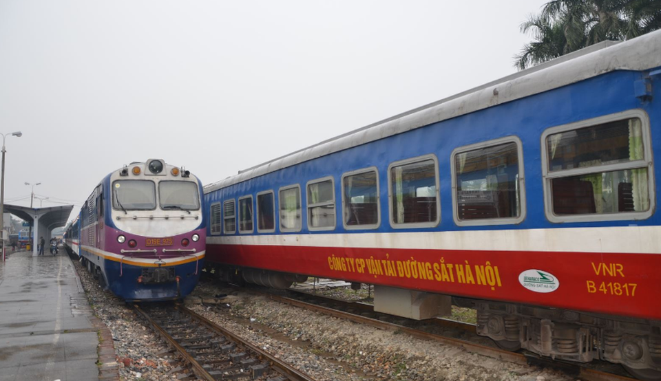 Vận chuyển hàng hóa Bắc Nam bằng tàu hoả - lựa chọn tối ưu cho mọi doanh nghiệp - 2 Vận chuyển hàng hóa Bắc Nam bằng tàu hoả - lựa chọn tối ưu cho mọi doanh nghiệp - 2