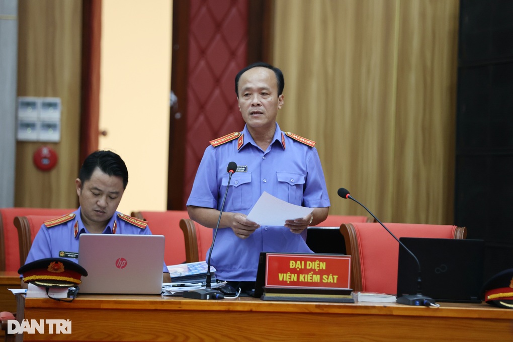 Hôm nay, xét xử phúc thẩm vụ 70 giang hồ bảo kê đất ở Phú Quốc hỗn chiến - 1 Hôm nay, xét xử phúc thẩm vụ 70 giang hồ bảo kê đất ở Phú Quốc hỗn chiến - 1