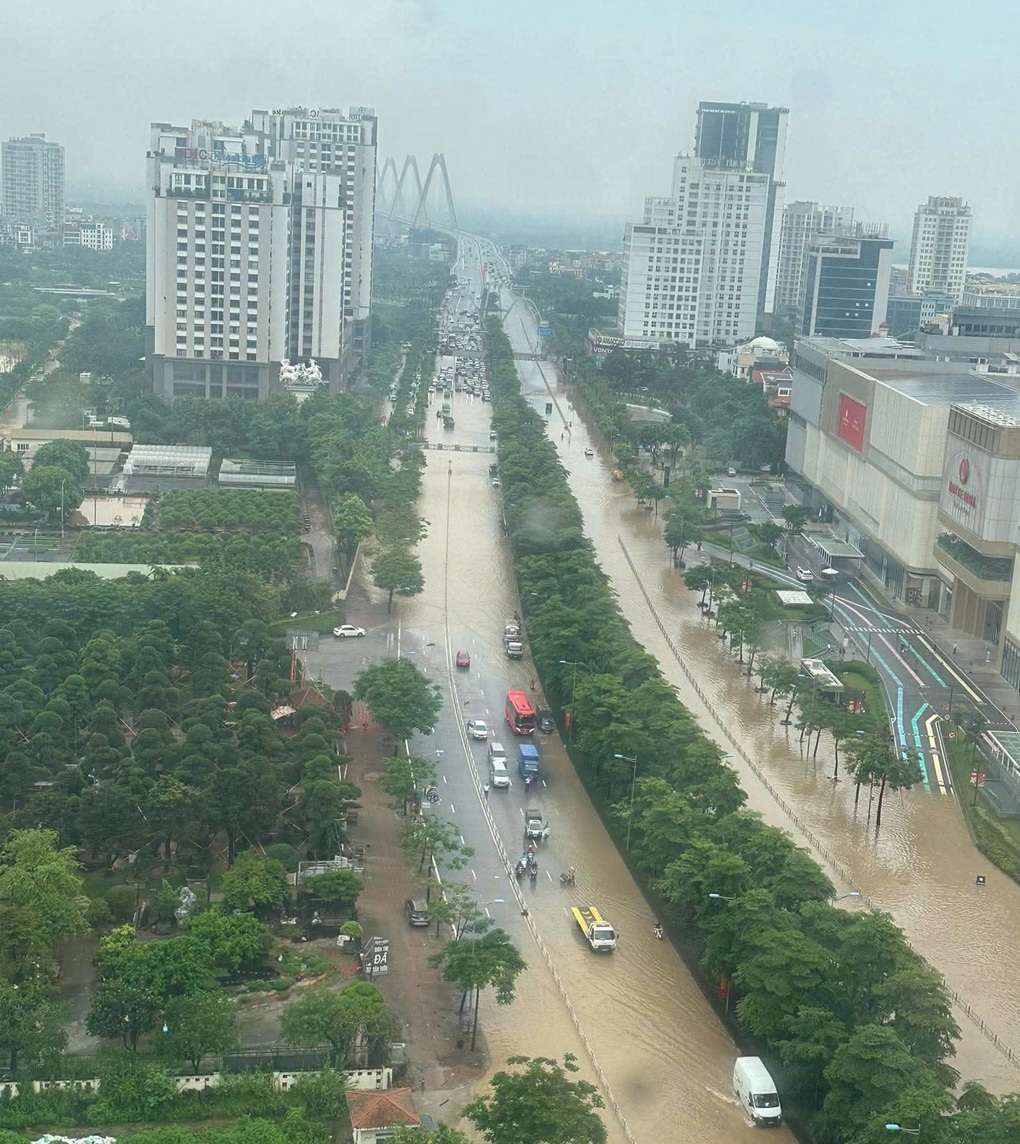 Vì sao khu đô thị siêu sang Ciputra, đường Võ Chí Công hay bị ngập nặng? - 1 Vì sao khu đô thị siêu sang Ciputra, đường Võ Chí Công hay bị ngập nặng? - 1
