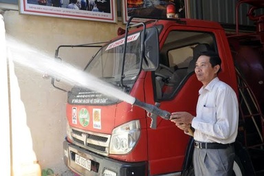 "Dị nhân" 5.000 tỷ đồng gọi mưa xin chế xe chữa cháy 10.000 tỷ đồng