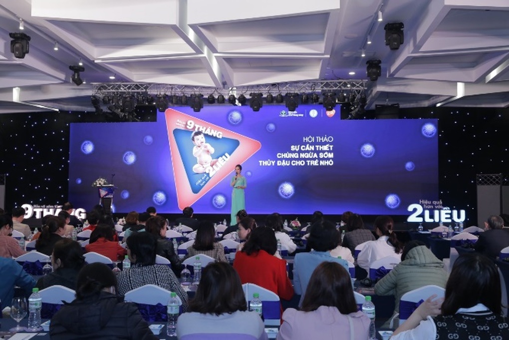 Hội thảo khoa học: Sự cần thiết chủng ngừa sớm thủy đậu cho trẻ nhỏ - 1 Hội thảo khoa học: Sự cần thiết chủng ngừa sớm thủy đậu cho trẻ nhỏ - 1