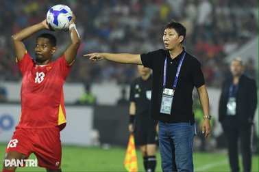 Báo Indonesia: "HLV Kim Sang Sik từng bước đưa tuyển Việt Nam tiến xa"