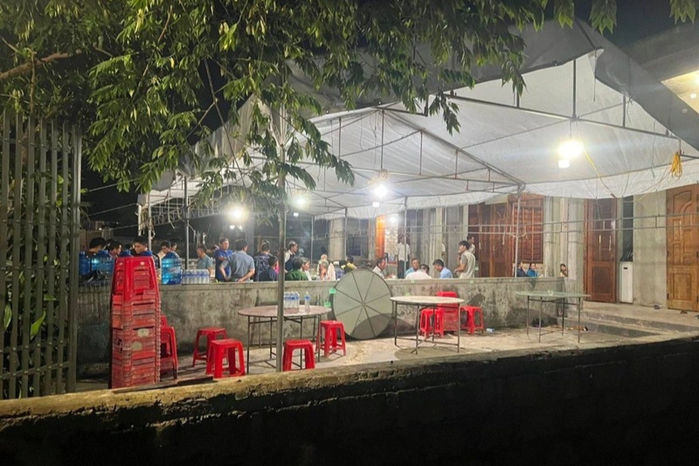 2 ông cháu đuối nước tử vong khi đang kéo lưới trên biển - 1