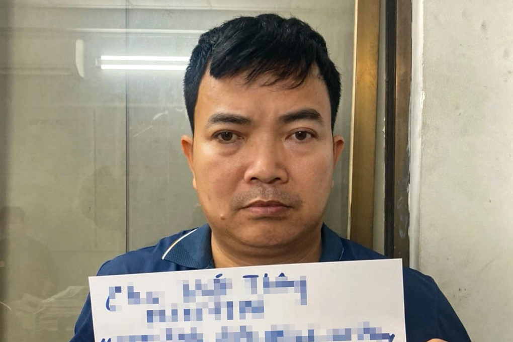 Kẻ giả danh công an bị bắt tạm giam - 1 Kẻ giả danh công an bị bắt tạm giam - 1