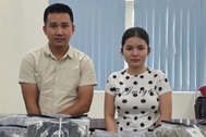 Cặp vợ chồng ở TPHCM sản xuất hơn 14.000 áo thun giả nhãn hiệu nổi tiếng