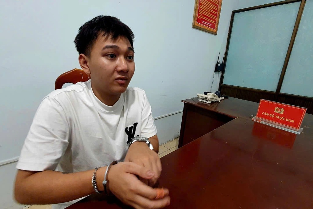 Thợ cắt tóc ném ly thủy tinh vào đầu khiến bạn nhậu tử vong - 1 Thợ cắt tóc ném ly thủy tinh vào đầu khiến bạn nhậu tử vong - 1