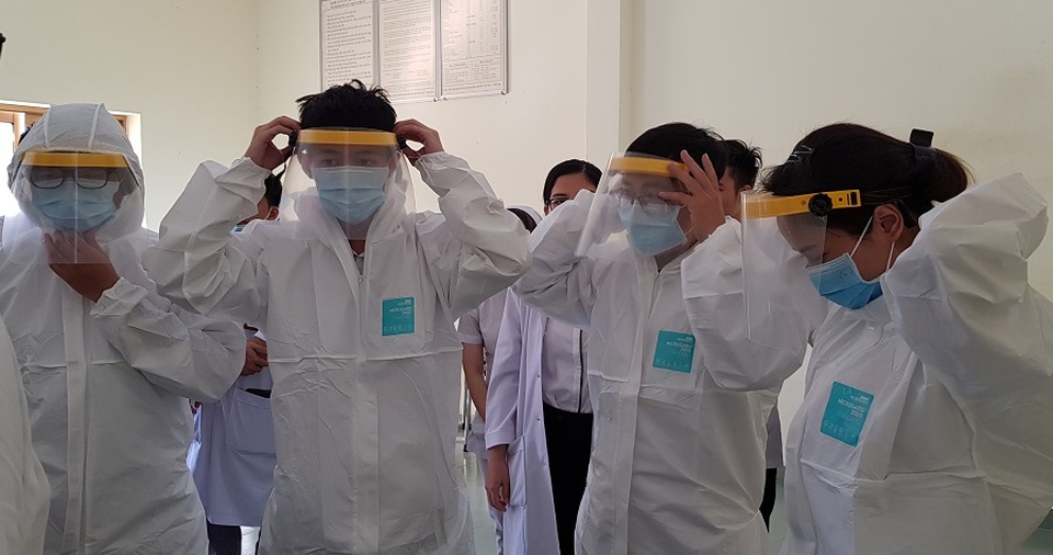 Thêm 2 phi công và 1 khách nước ngoài liên quan đến ca bệnh Covid - 1 Thêm 2 phi công và 1 khách nước ngoài liên quan đến ca bệnh Covid - 1