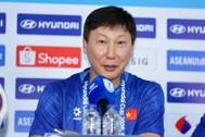 HLV Kim Sang Sik: "Tuyển Việt Nam đến Indonesia để giành 3 điểm"