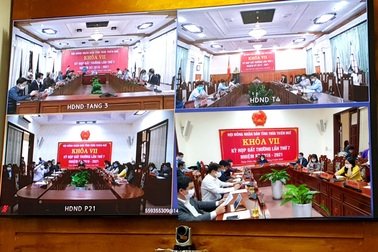 Những hình ảnh kỳ họp HĐND trực tuyến đầu tiên trong mùa dịch Covid-19