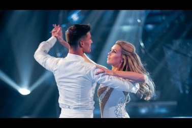 Abbey Clancy & Aljaz Skorjanec đẹp đôi trên sàn nhảy