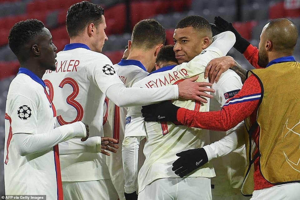 Những khoảnh khắc Mbappe rực sáng nhấn chìm Hùm xám Bayern Munich - 16 Những khoảnh khắc Mbappe rực sáng nhấn chìm Hùm xám Bayern Munich - 16