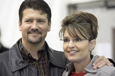 Rò rỉ email nhạy cảm của nhà Sarah Palin