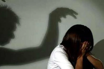 Khởi tố thầy hiệu trưởng gọi 2 nữ sinh lớp 9 lên phòng sàm sỡ