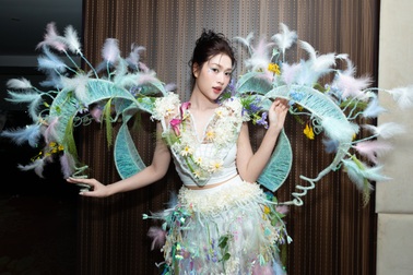 Hoa hậu Thiên Ân diện váy đính hoa, được khen khi trở lại sàn catwalk